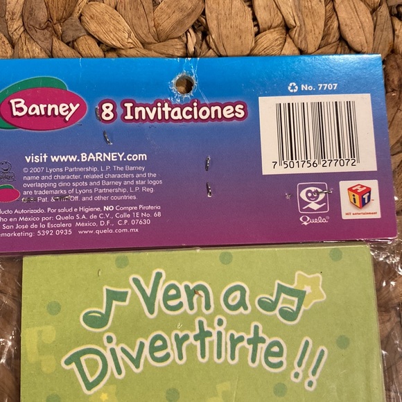 Barney - Picture 4 of 6